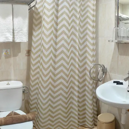 فندق Anagennisis