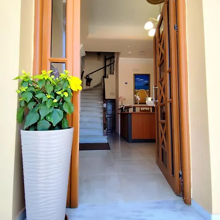 Hotel Anagennisis Frý